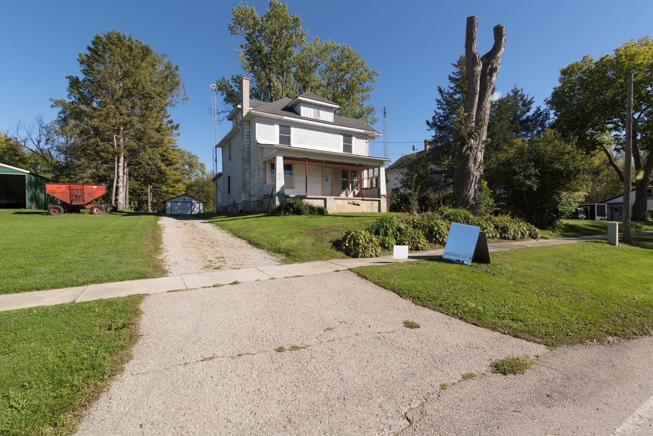 125 South St, Lowell, WI 53557