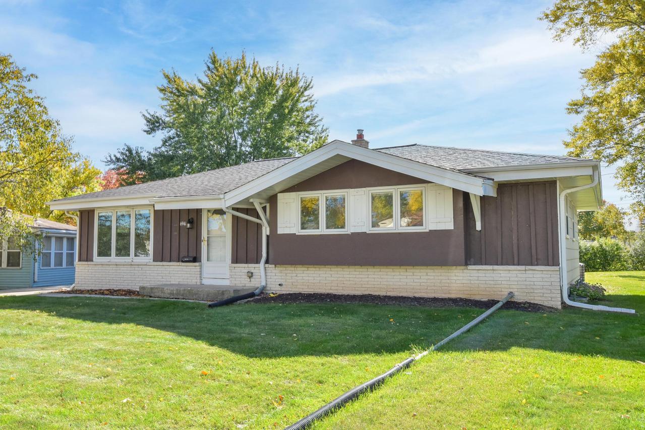 6941 N 89th St, Milwaukee, WI 53224
