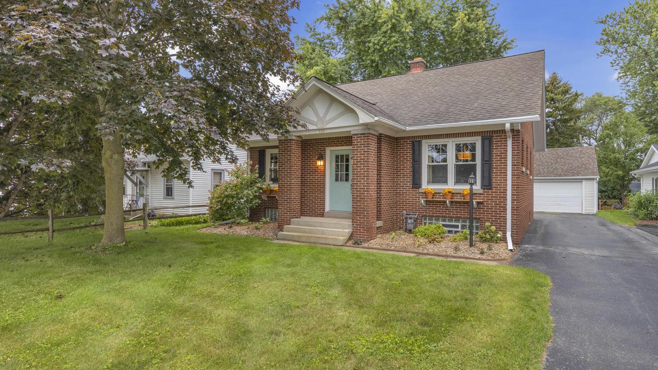 926 N 37th St, Sheboygan, WI 53081