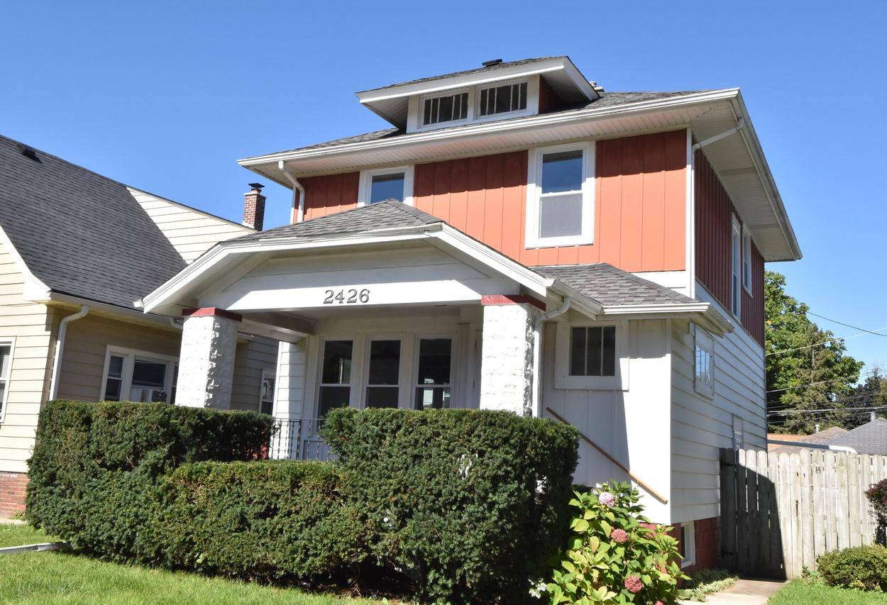 2426 Carmel Ave, Racine, WI 53405