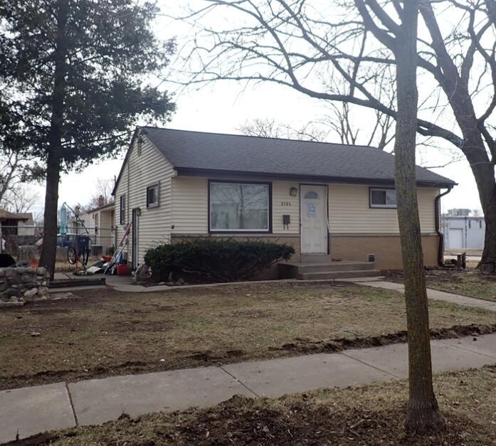 6164 N 89th St, Milwaukee, WI 53225