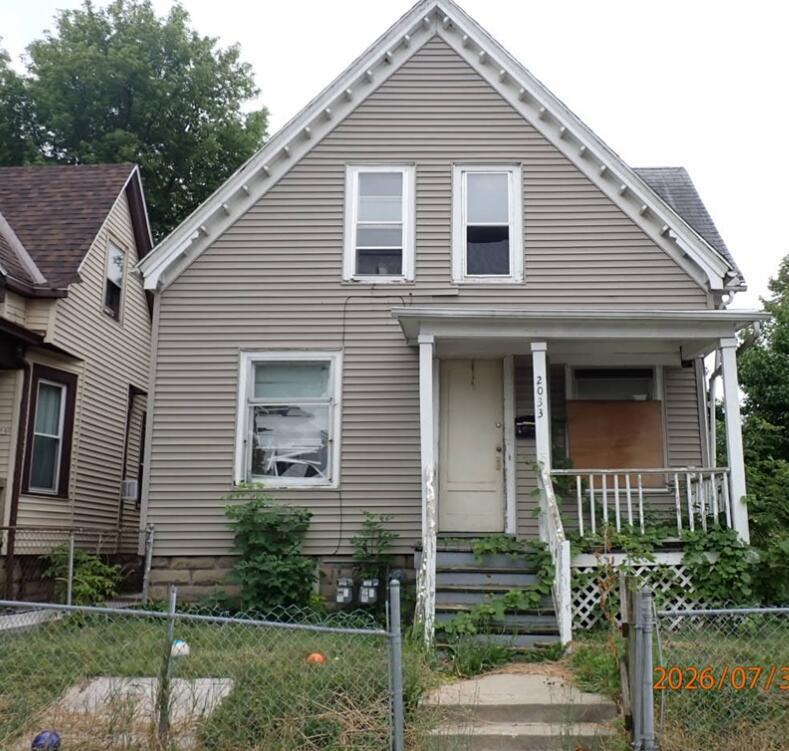 2033 W Burleigh St #2033 A, Milwaukee, WI 53206