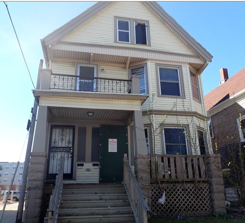 323 W Chambers St #325, Milwaukee, WI 53212