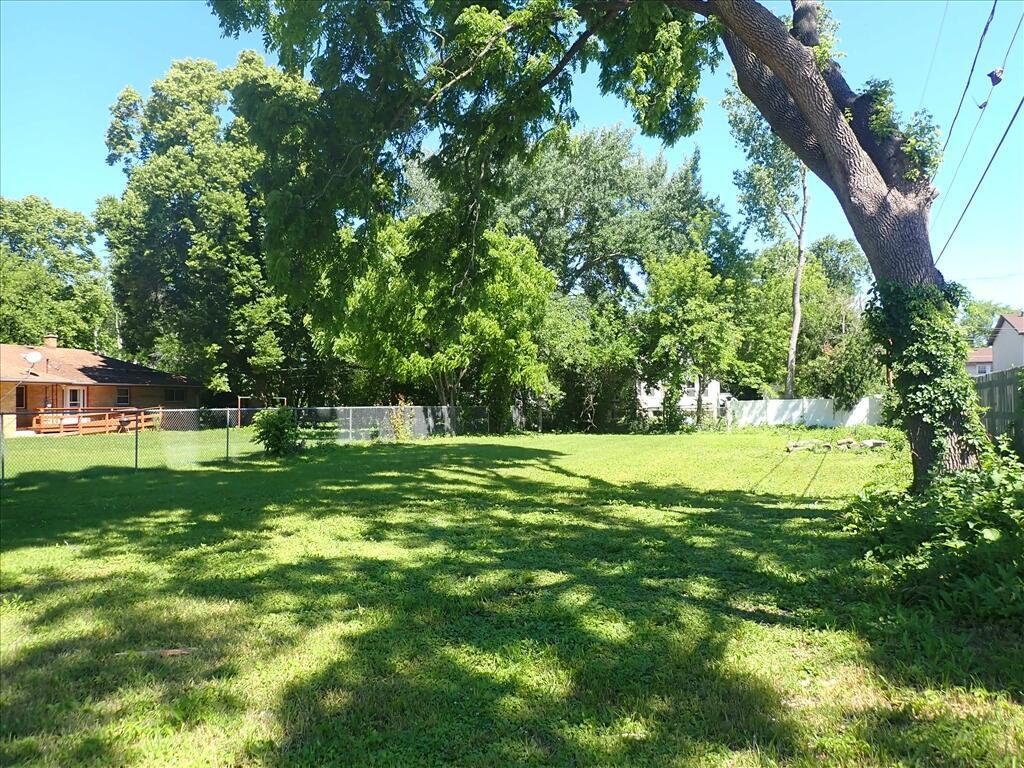 4330 W Kiley Ave, Milwaukee, WI 53223