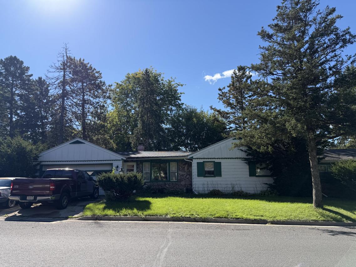 654 Phoenix St, Delavan, WI 53115