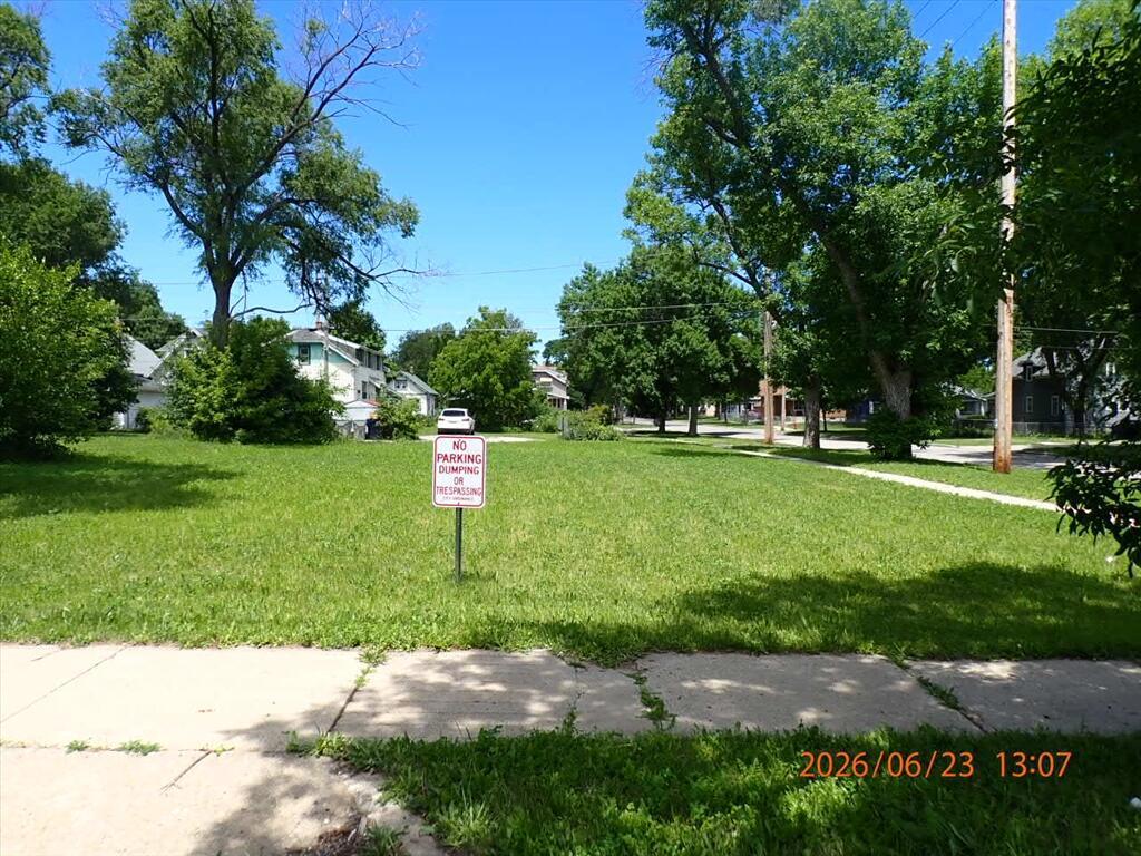3202 W Cameron, Milwaukee, WI 53209