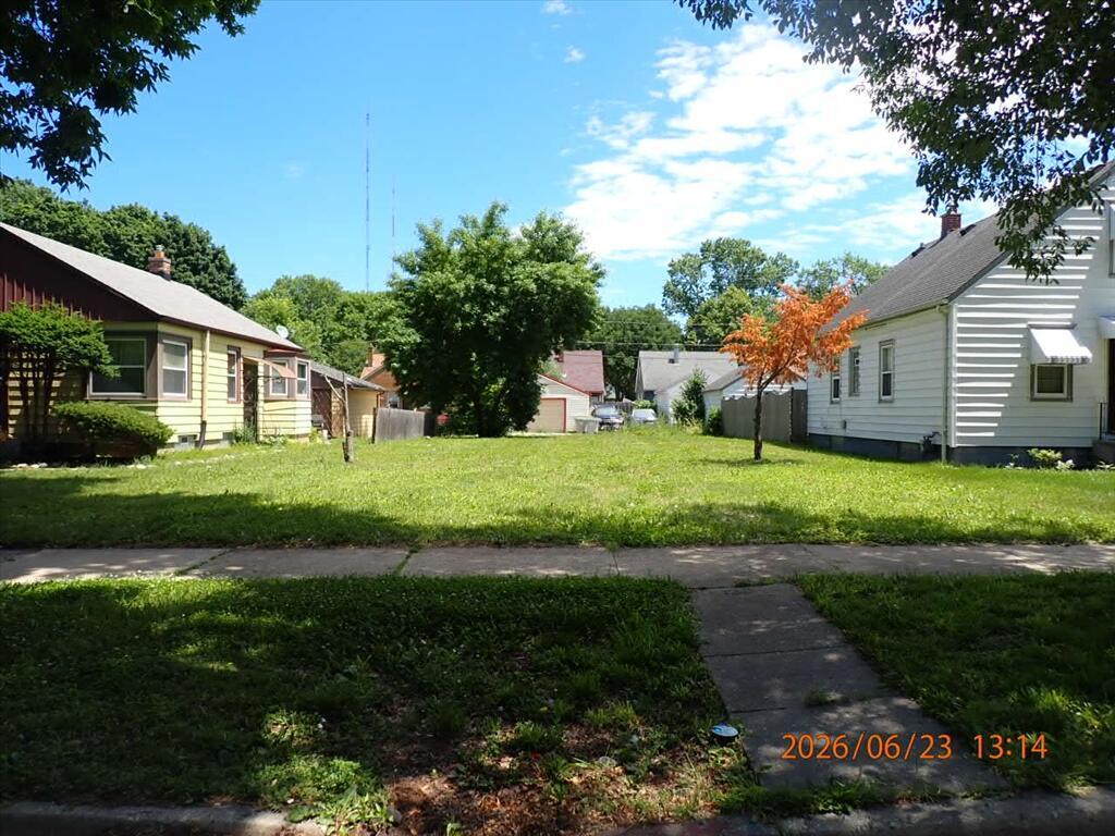 5066 N 24th Pl., Milwaukee, WI 53209