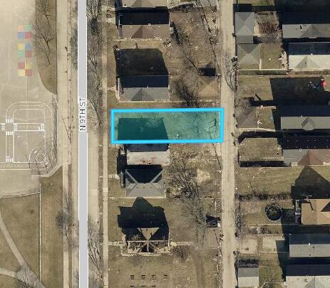 3200 N 9th St. #3202, Milwaukee, WI 53206
