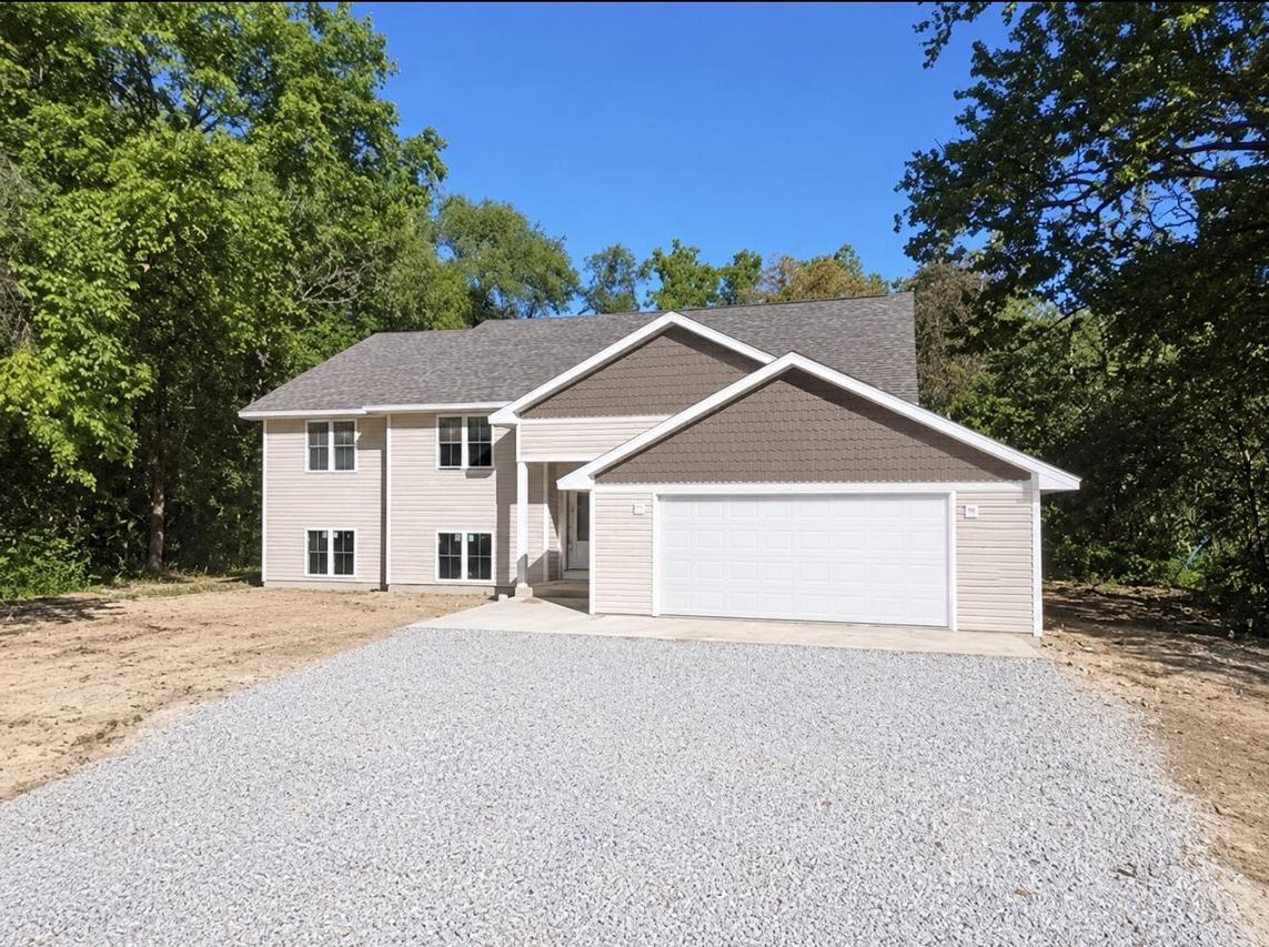 N7539 W Lakeshore Dr, Whitewater, WI 53190