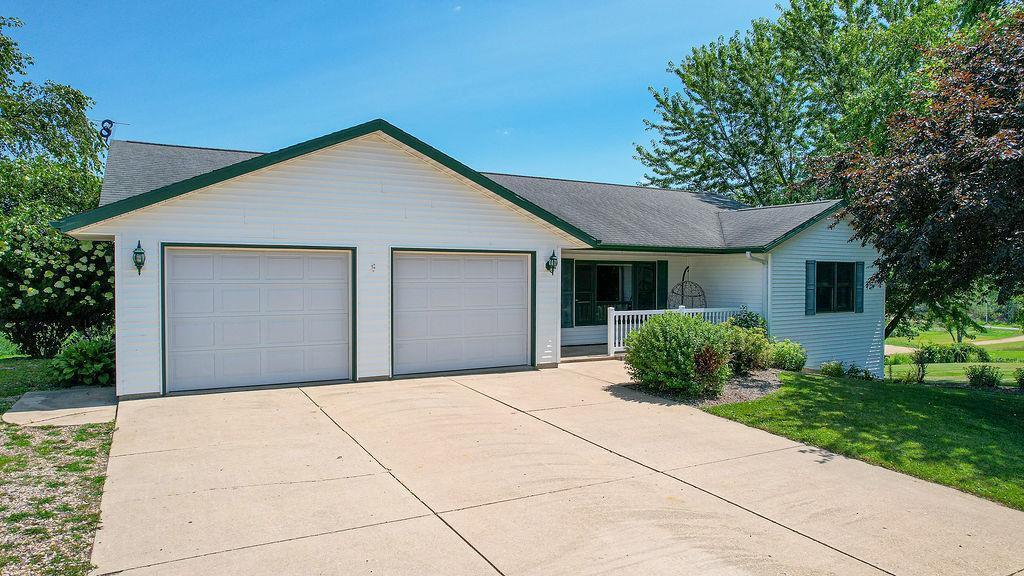 9596 Elderado Rd, La Grange, WI 54660