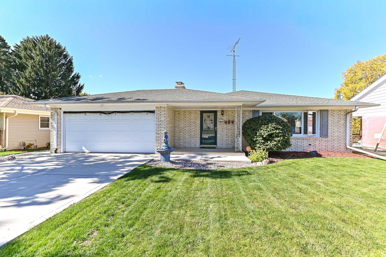 3170 Taylor Ave, Racine, WI 53405