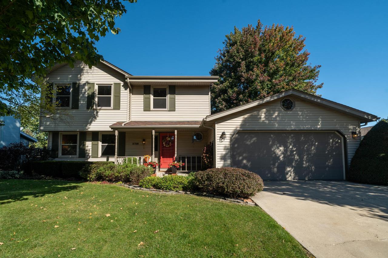 2728 Stonebridge Dr, Caledonia, WI 53404