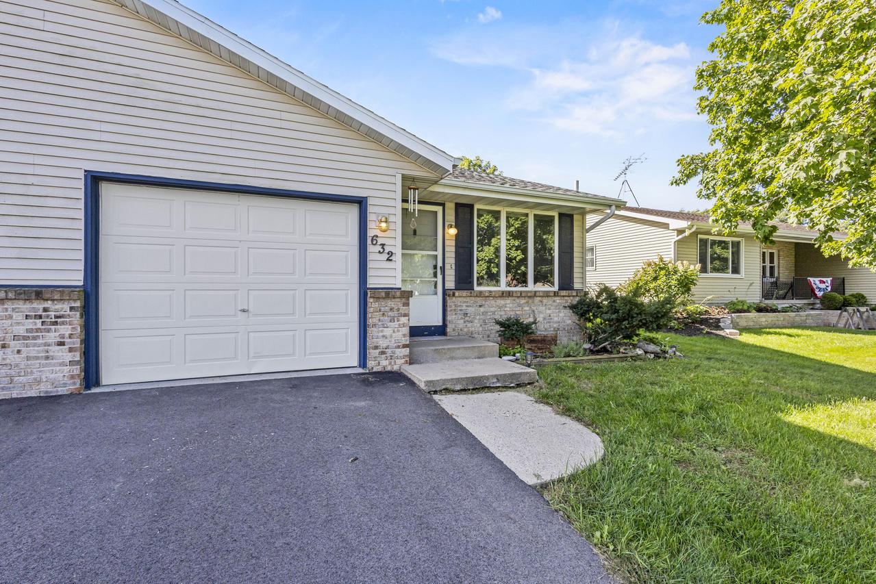 632 Holland Ave., Delavan, WI 53115