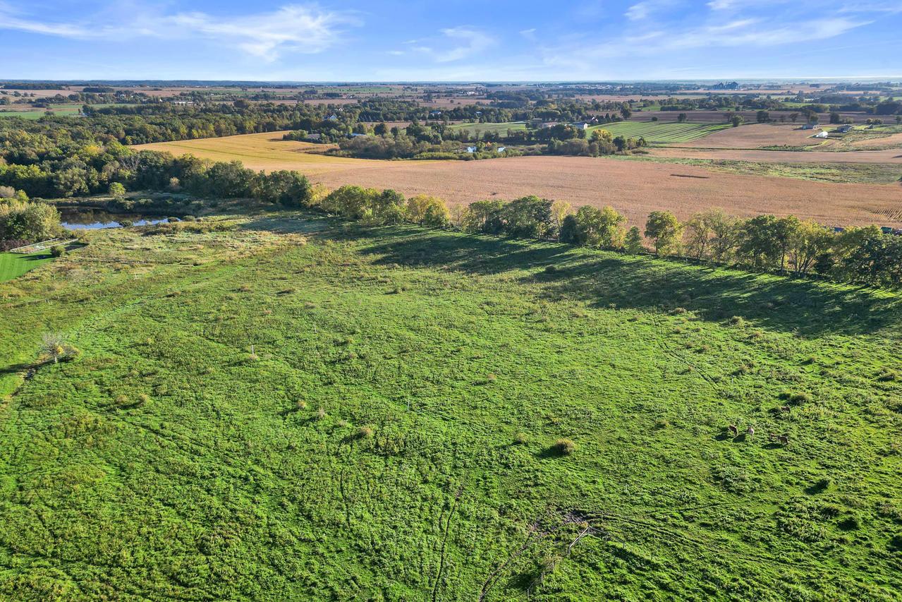Lt3 State Line Rd, Linn, WI 53184