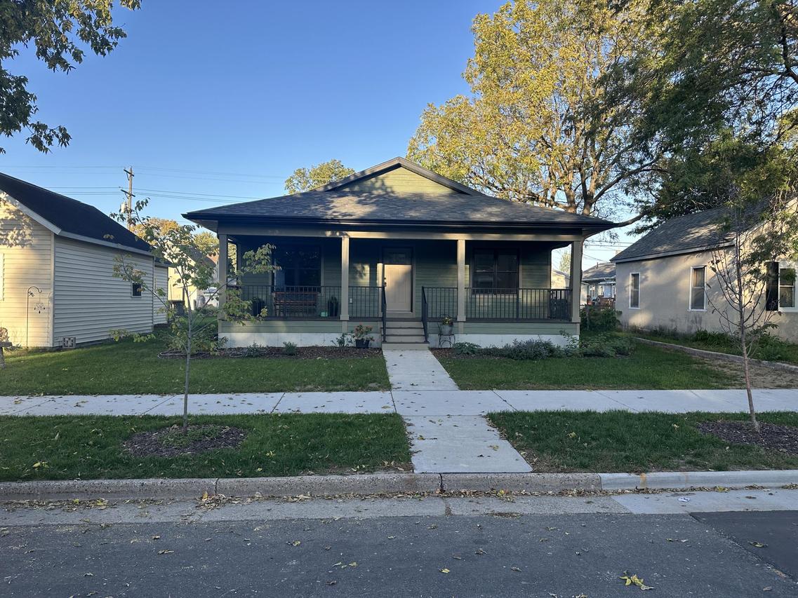 823 Avon St, La Crosse, WI 54603