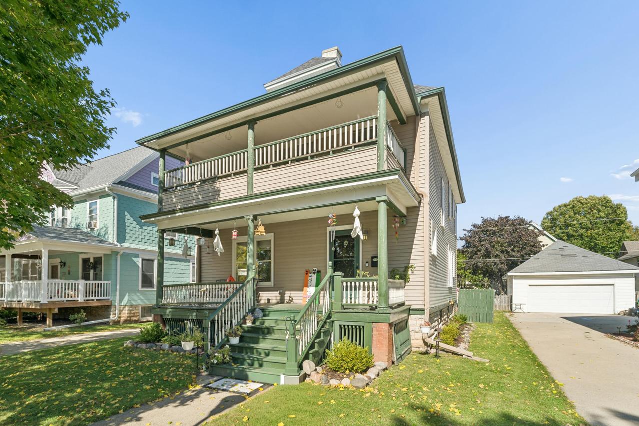 171 3rd St, Fond Du Lac, WI 54935