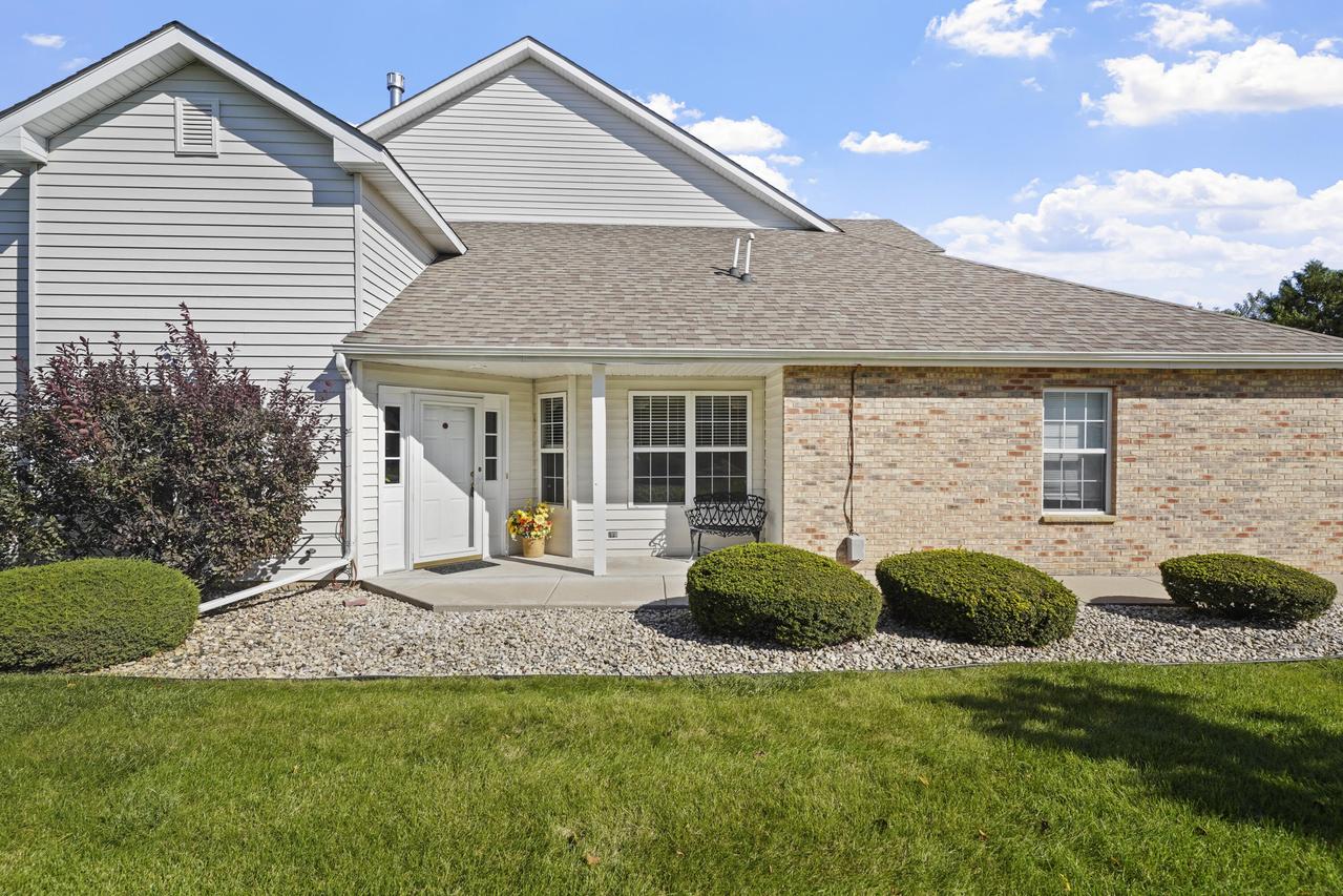 3034 25th St, Kenosha, WI 53144
