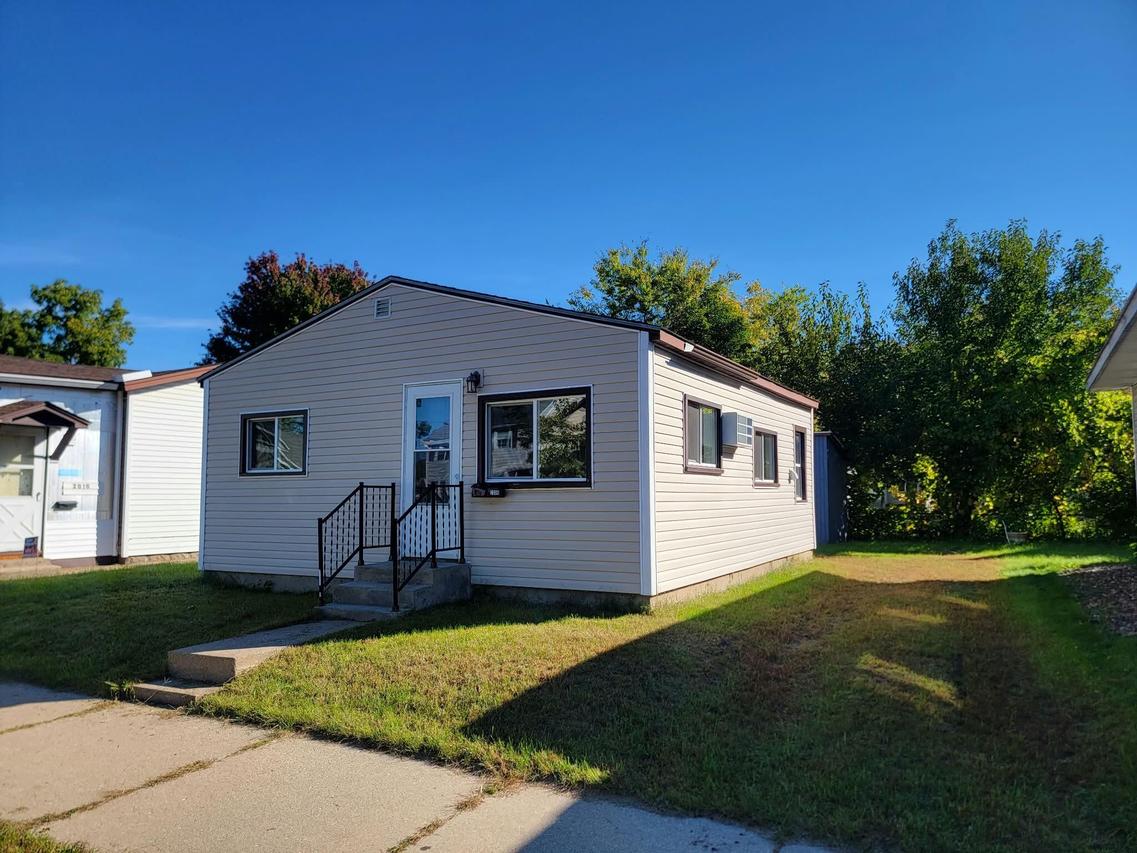2006 Prospect St, La Crosse, WI 54603