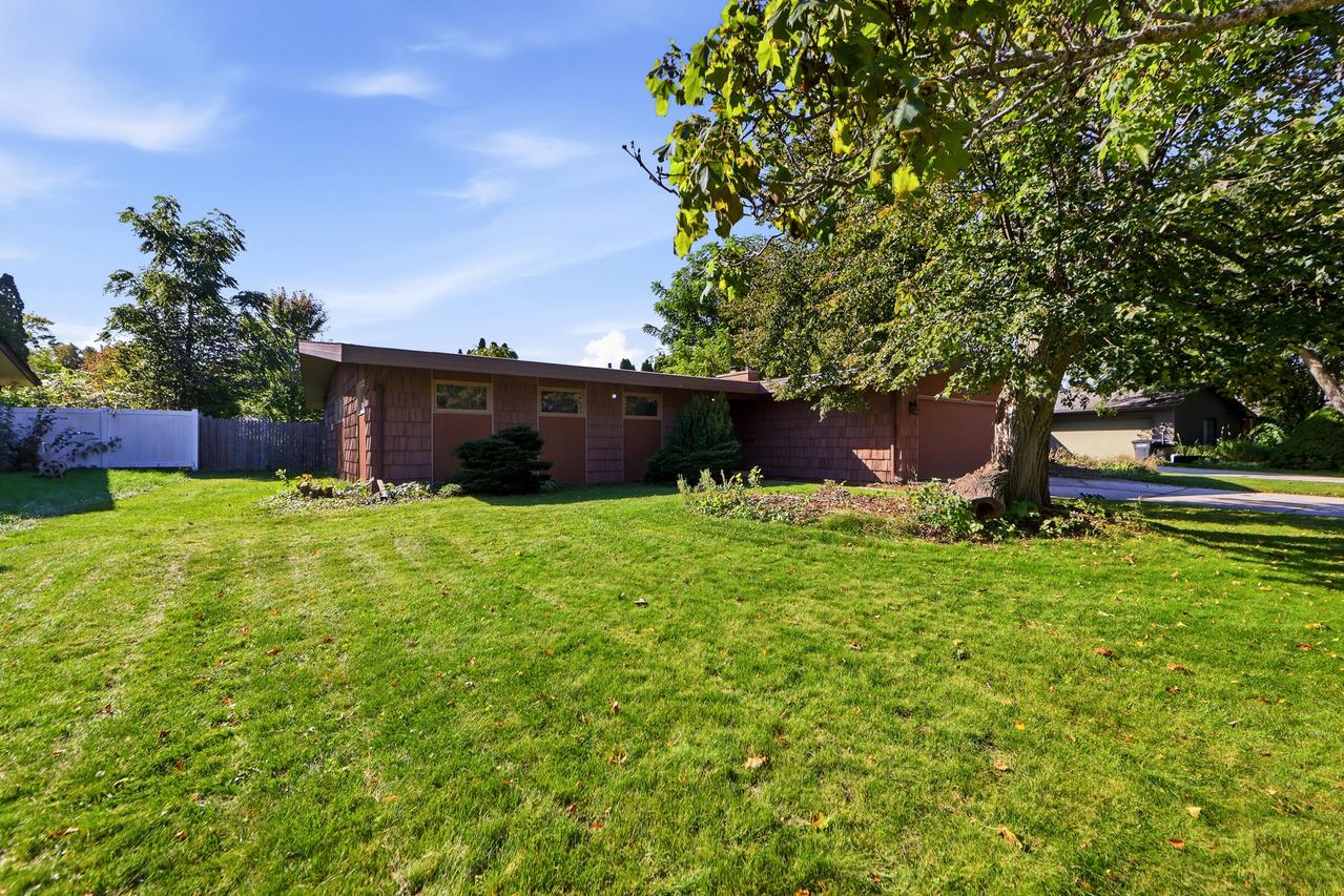1607 Kaufmann Ave, Sheboygan, WI 53081