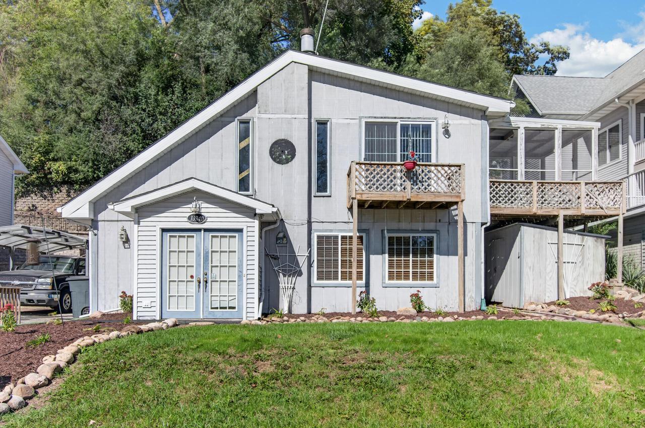 33940 Lagoon Dr, Burlington, WI 53105