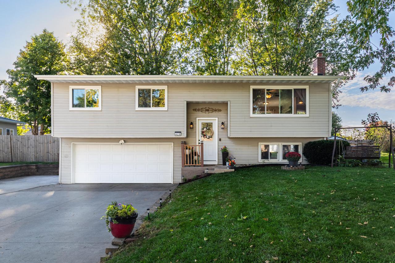420 Wagon Dr, West Salem, WI 54669
