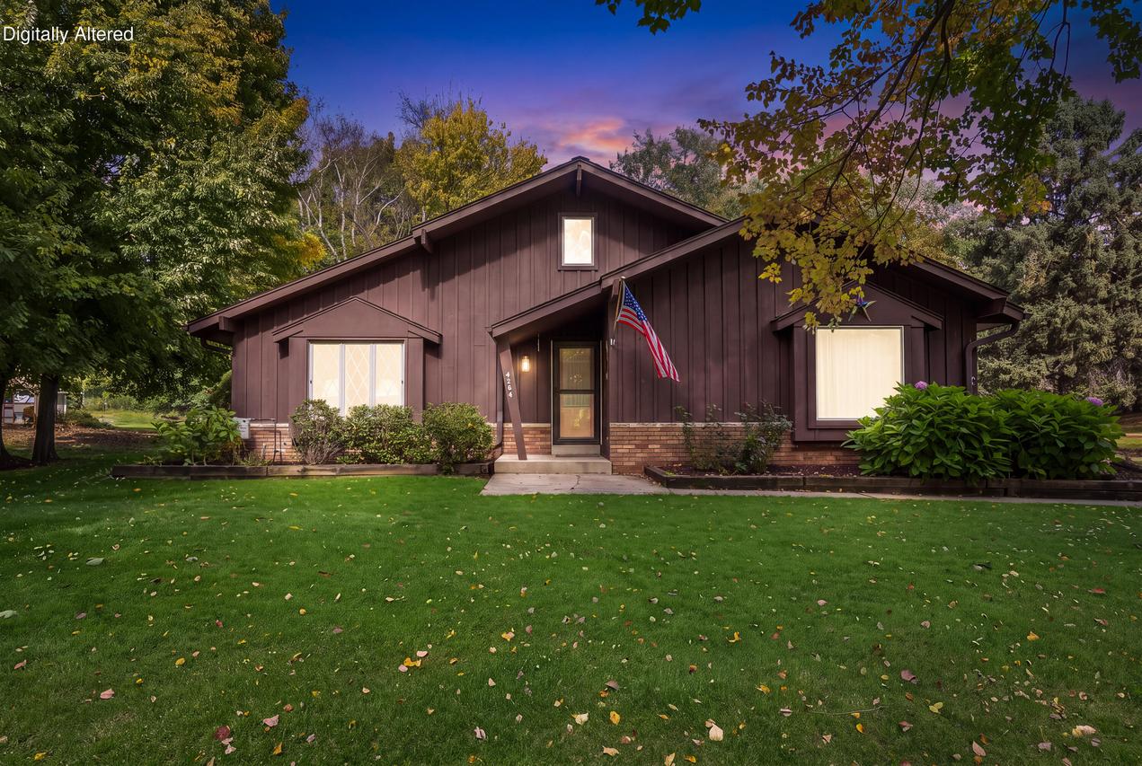 4264 Kennedy Cir., Richfield, WI 53017