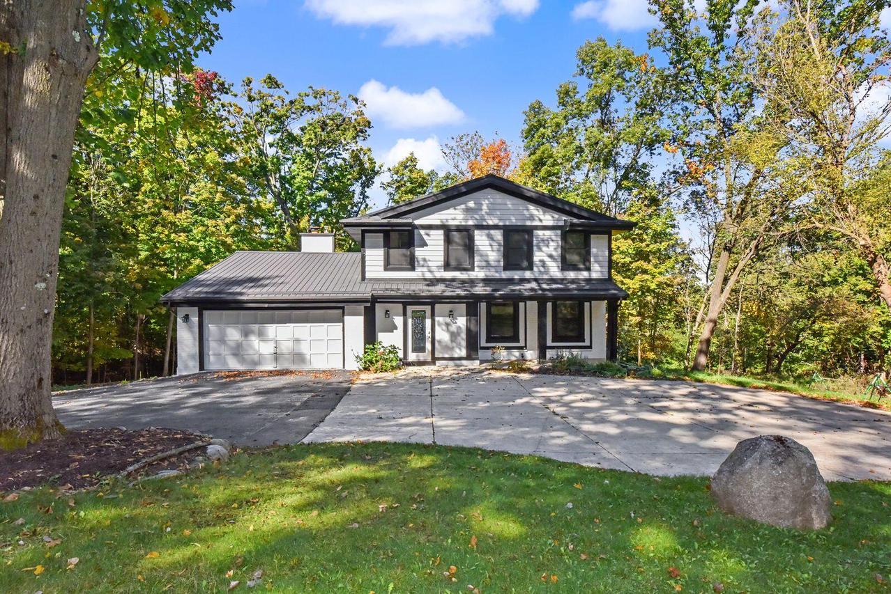 N2781 Wildwood Dr, Geneva, WI 53147