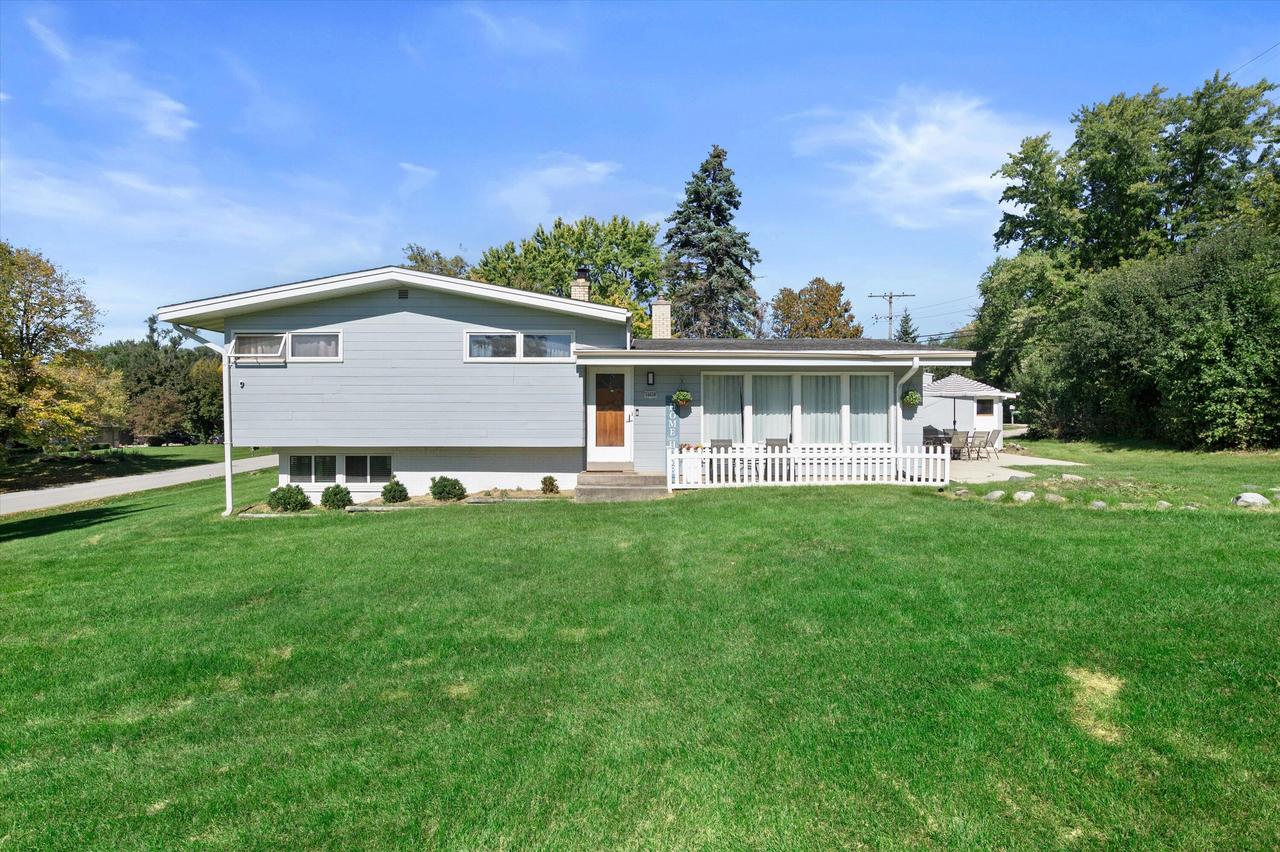 14430 Hyland Dr, Brookfield, WI 53005