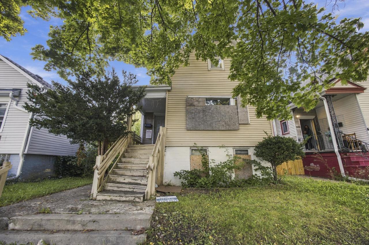 3521 N 8th St, Milwaukee, WI 53206