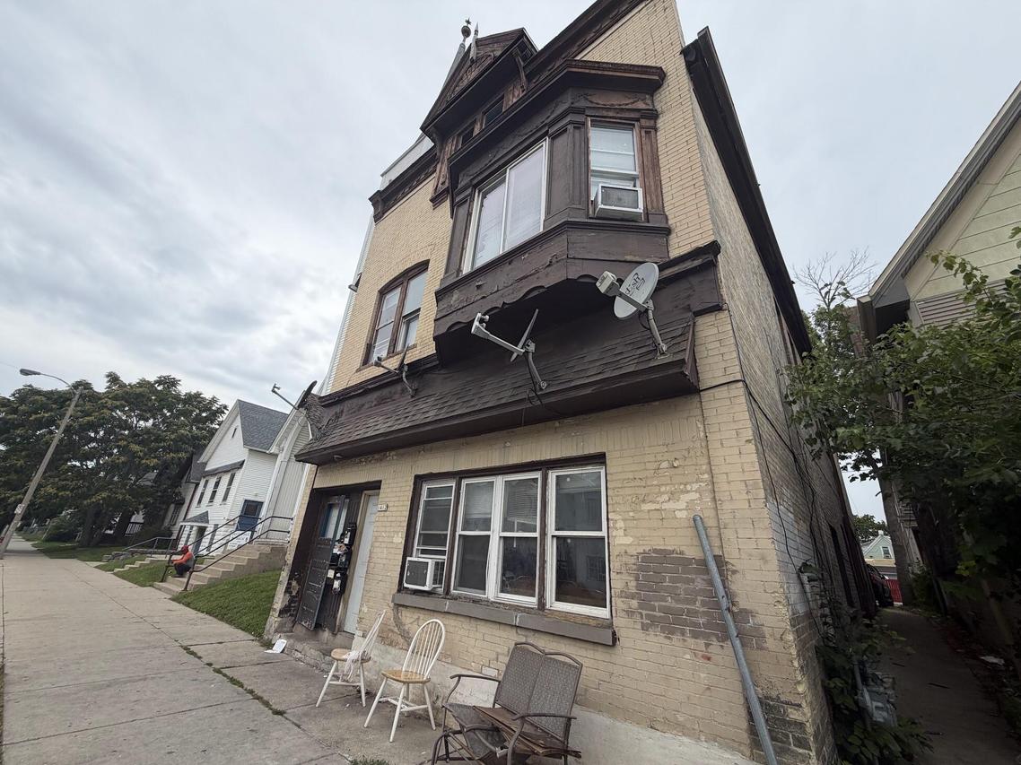 1412 W Greenfield Ave. #1414, Milwaukee, WI 53204