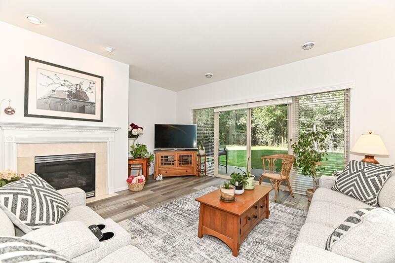 1610 Gabriel Dr #7, Waukesha, WI 53188