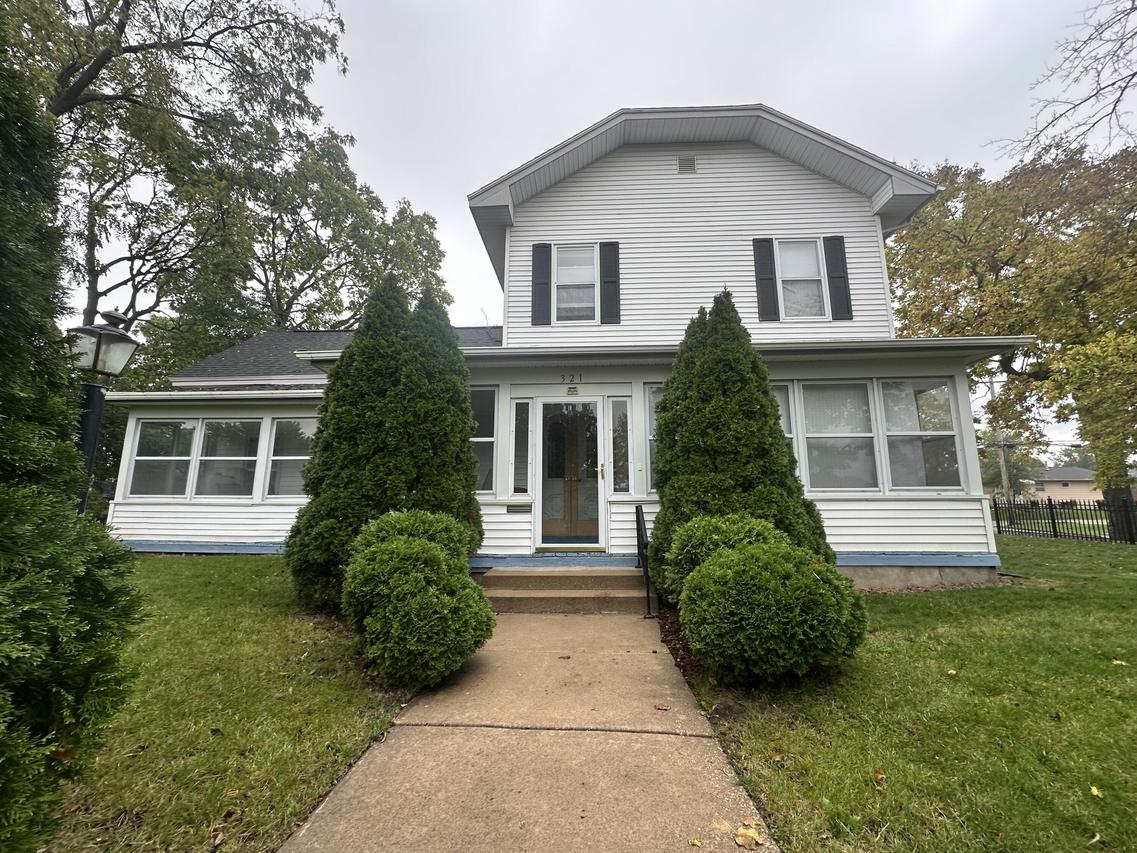 321 3rd Ave, Onalaska, WI 54650