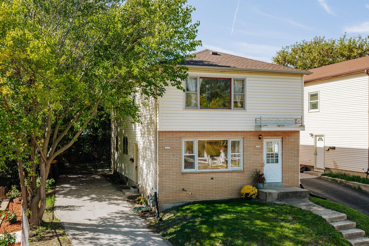 1631 S 94th Pl, West Allis, WI 53214