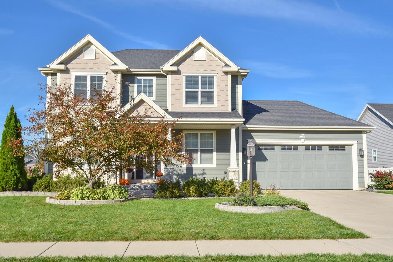 W212N6133 Legacy Trl, Menomonee Falls, WI 53051