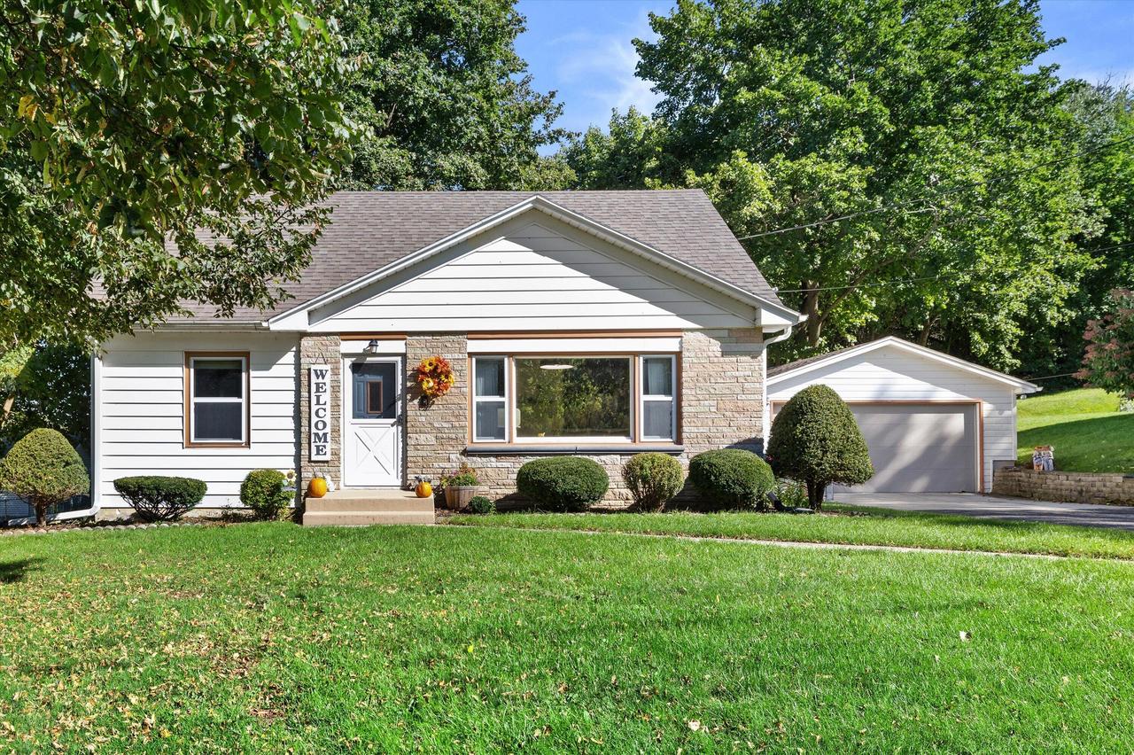 6523 347th Ave, Wheatland, WI 53105