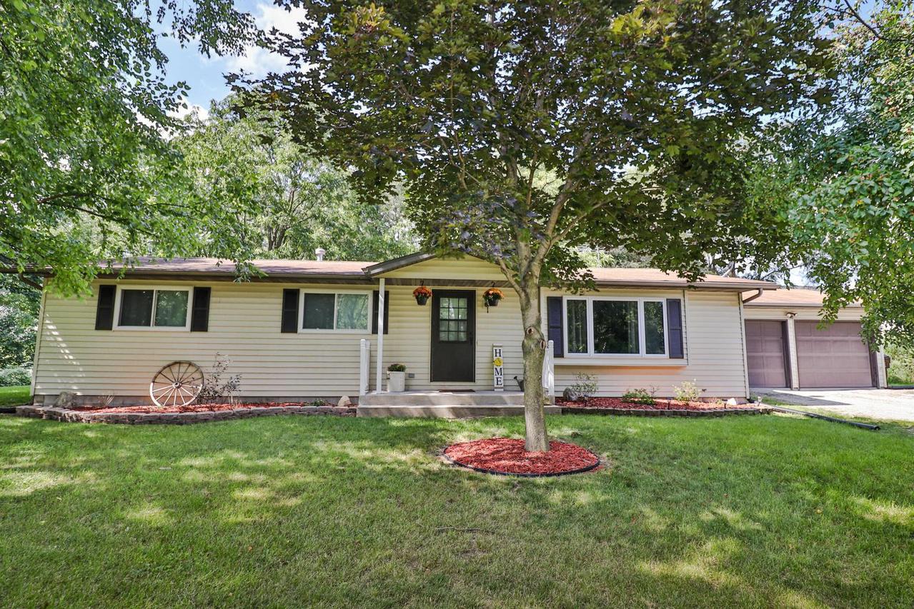 208 Jefferson St, Palmyra, WI 53156