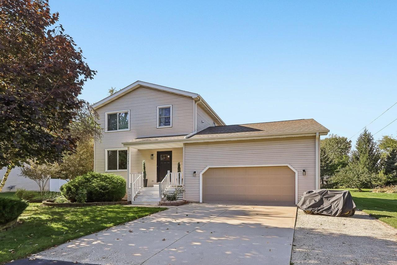 11262 3rd Ave, Pleasant Prairie, WI 53158