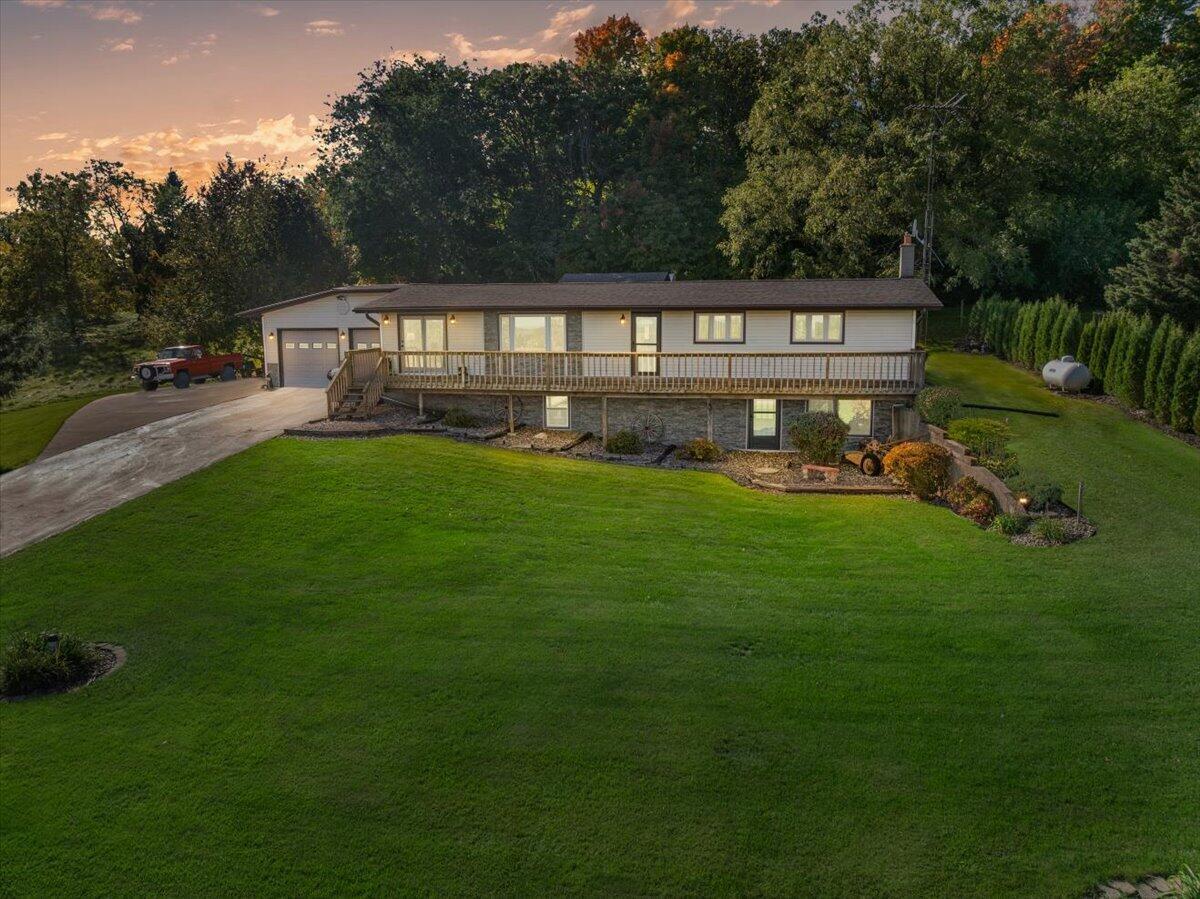 N3029 Ricardo Dr, Rubicon, WI 53059
