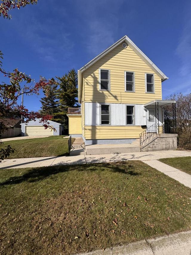 2512 S 10th St, Sheboygan, WI 53081
