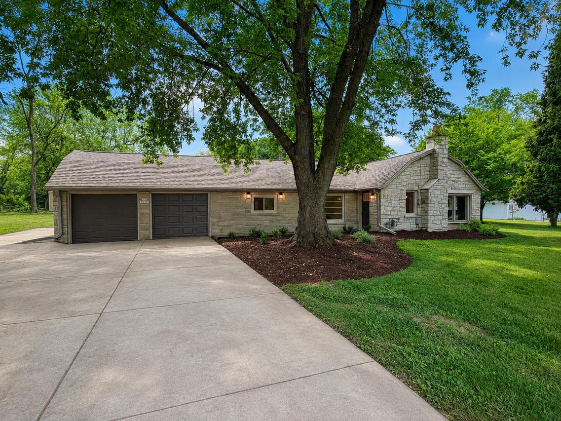 N71W22103 Good Hope Rd, Lisbon, WI 53089