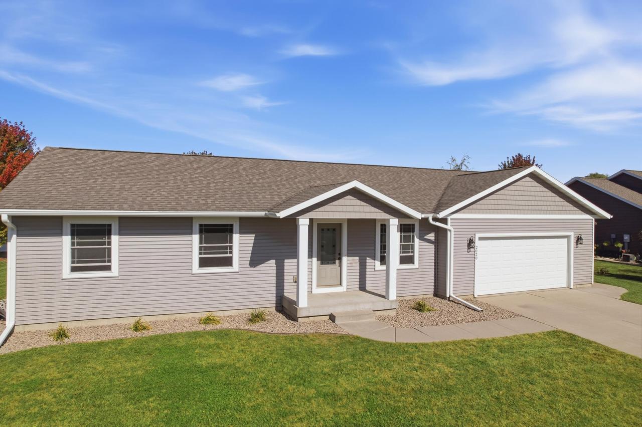 2020 Cedarwood Ave, Sparta, WI 54656
