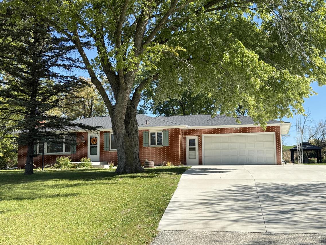 N6110 State Road 26 -, Aztalan, WI 53038