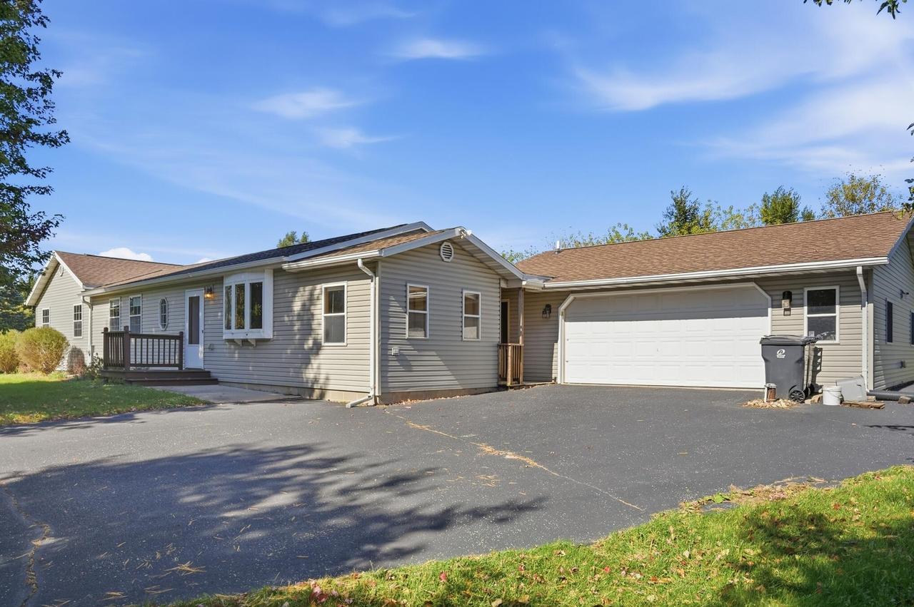 W808 Froelich Rd, Sullivan, WI 53178