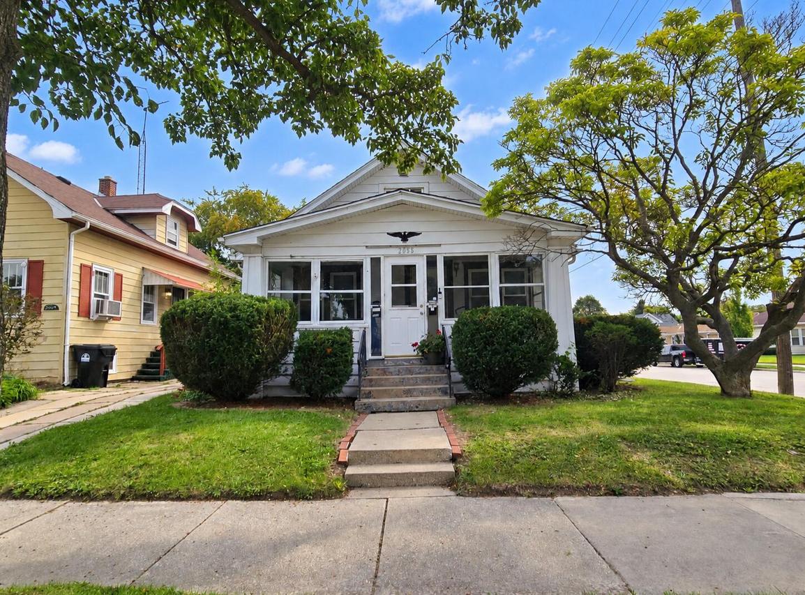2055 Case Ave, Racine, WI 53403