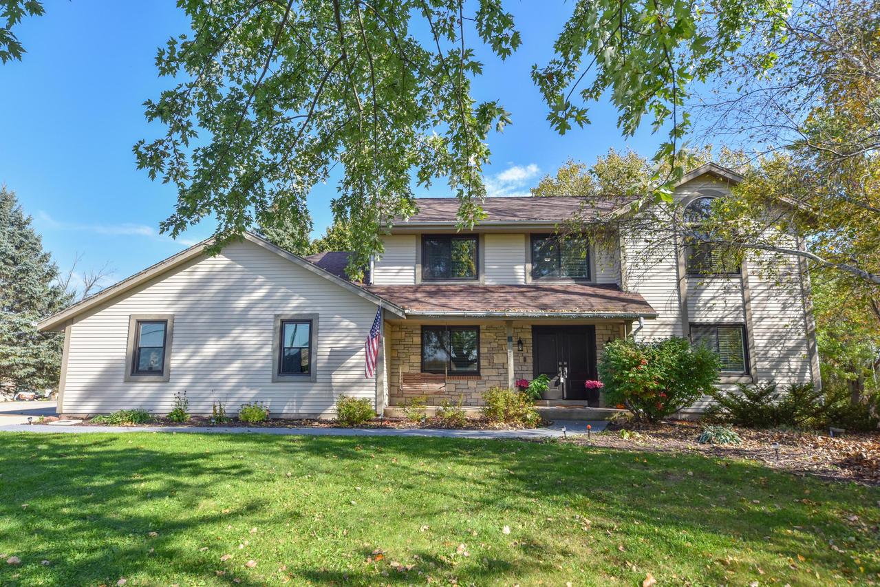 12414 N Wasaukee Rd, Mequon, WI 53097