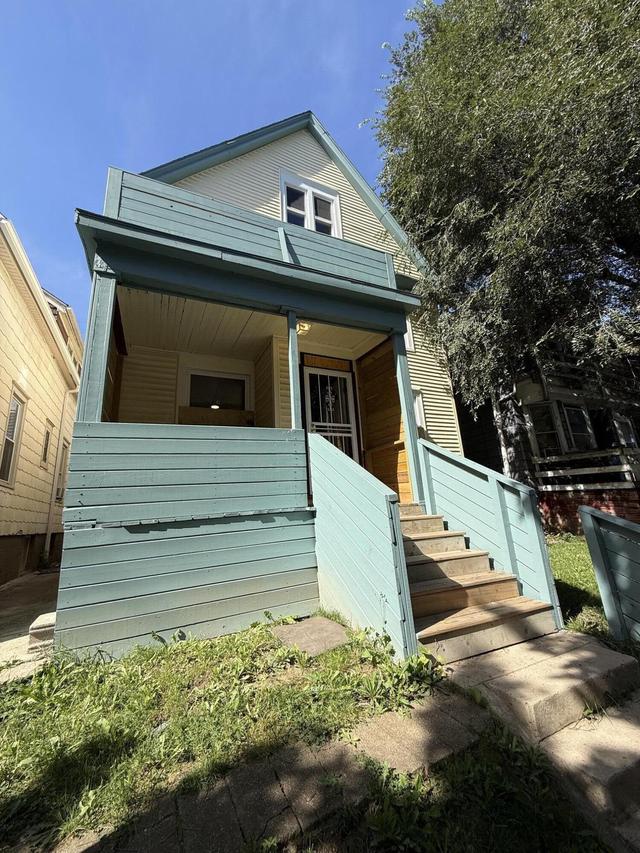 2123 N 33rd St #A, Milwaukee, WI 53208