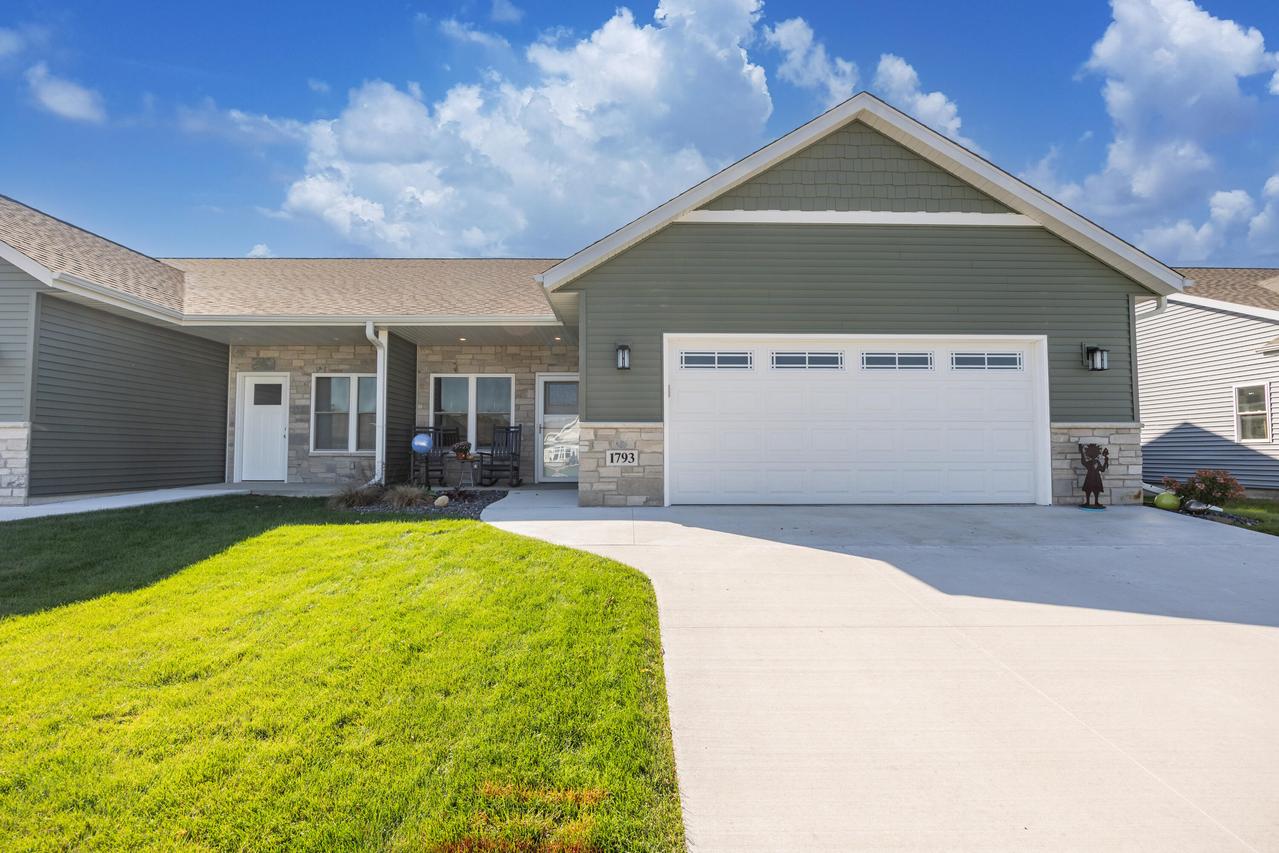 1793 Edgewood Rd #12, Kewaskum, WI 53040