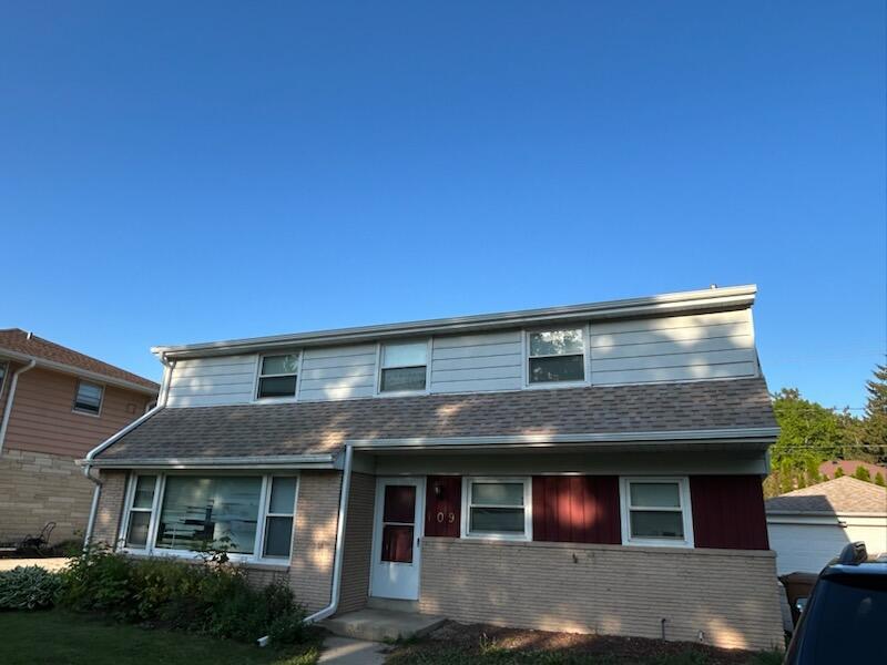 109 Brookdale Dr, South Milwaukee, WI 53172