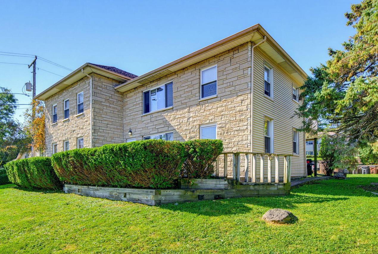 11102 -04 W Forest Home Ave, Franklin, WI 53132