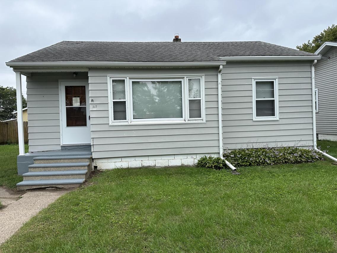 117 4th Ave, Onalaska, WI 54650
